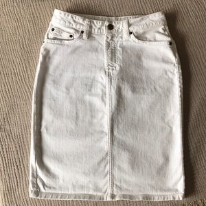 Garnet Hill White Denim Skirt Size 00